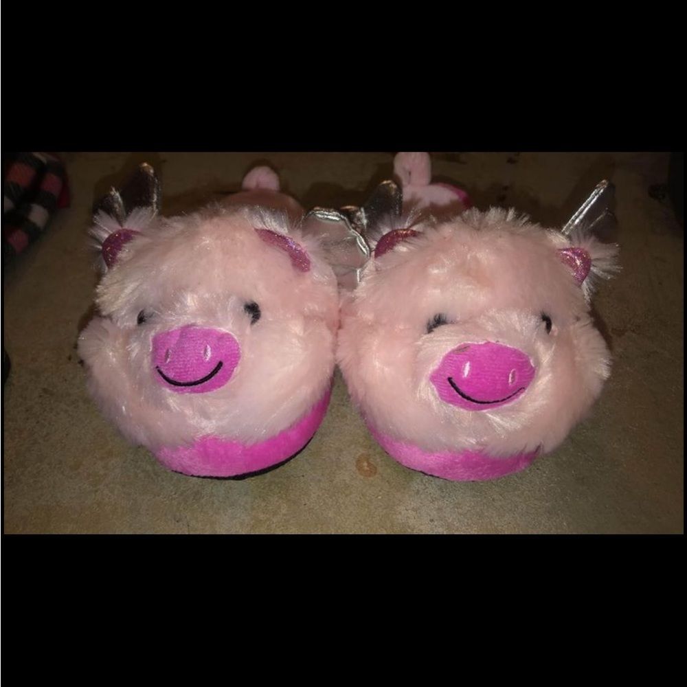 Bobbie Brooks Sz S (11-12) Girls’ Pig Slippers - Picture 3 of 4